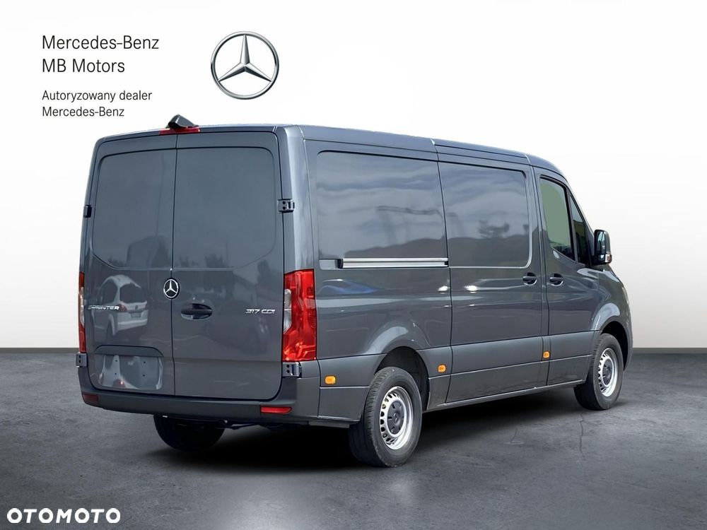 Mercedes-Benz Sprinter - 7