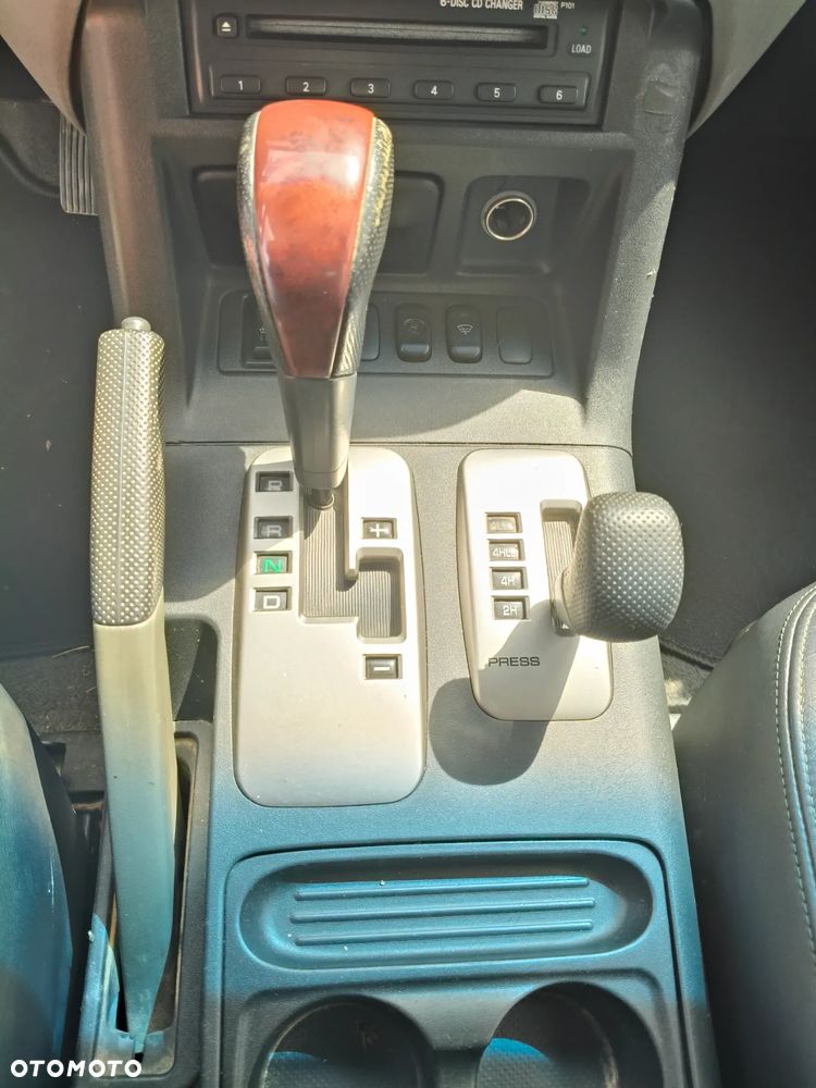 Mitsubishi Pajero 3.2 DI-D Automatik - 11