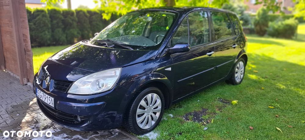 Renault Scenic 2.0 16V Emotion - 1