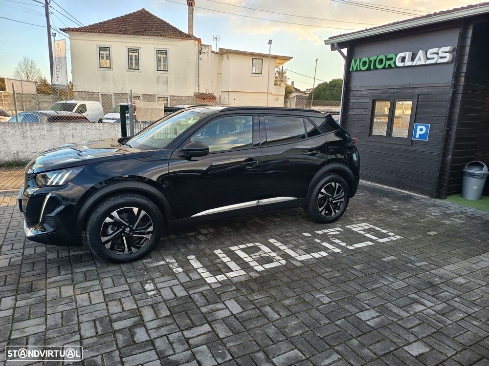 Peugeot e-2008 50 kWh GT - 4