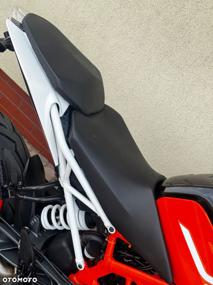 KTM Duke 390 - 15
