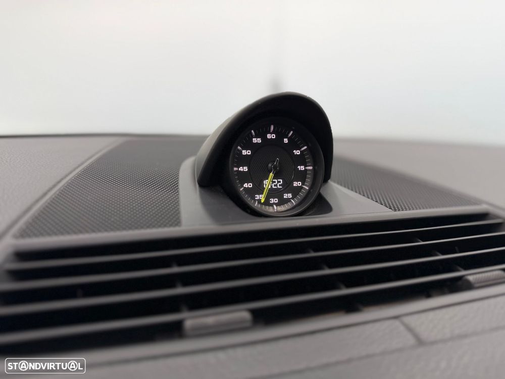 Porsche Panamera 4 E-Hybrid Executive - 32