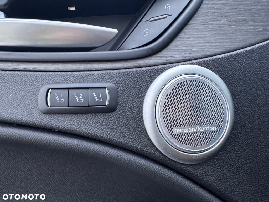 Alfa Romeo Stelvio 2.0 Turbo 16V AT8-Q4 Ti - 19