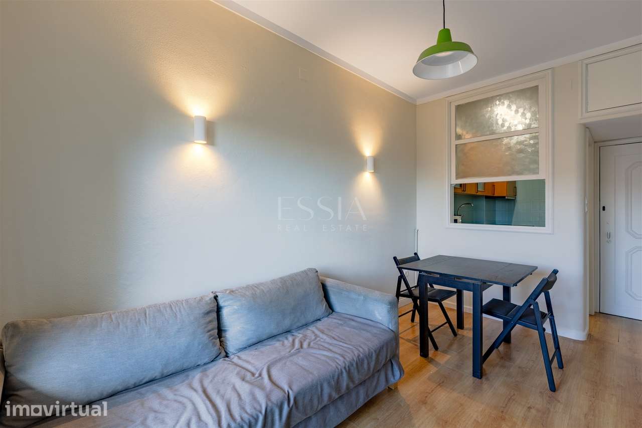 Apartamento T1 Mobilado - Grande imagem: 2/27