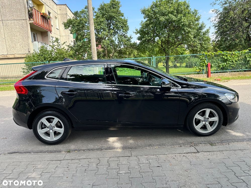 Volvo V40 D2 Momentum - 21