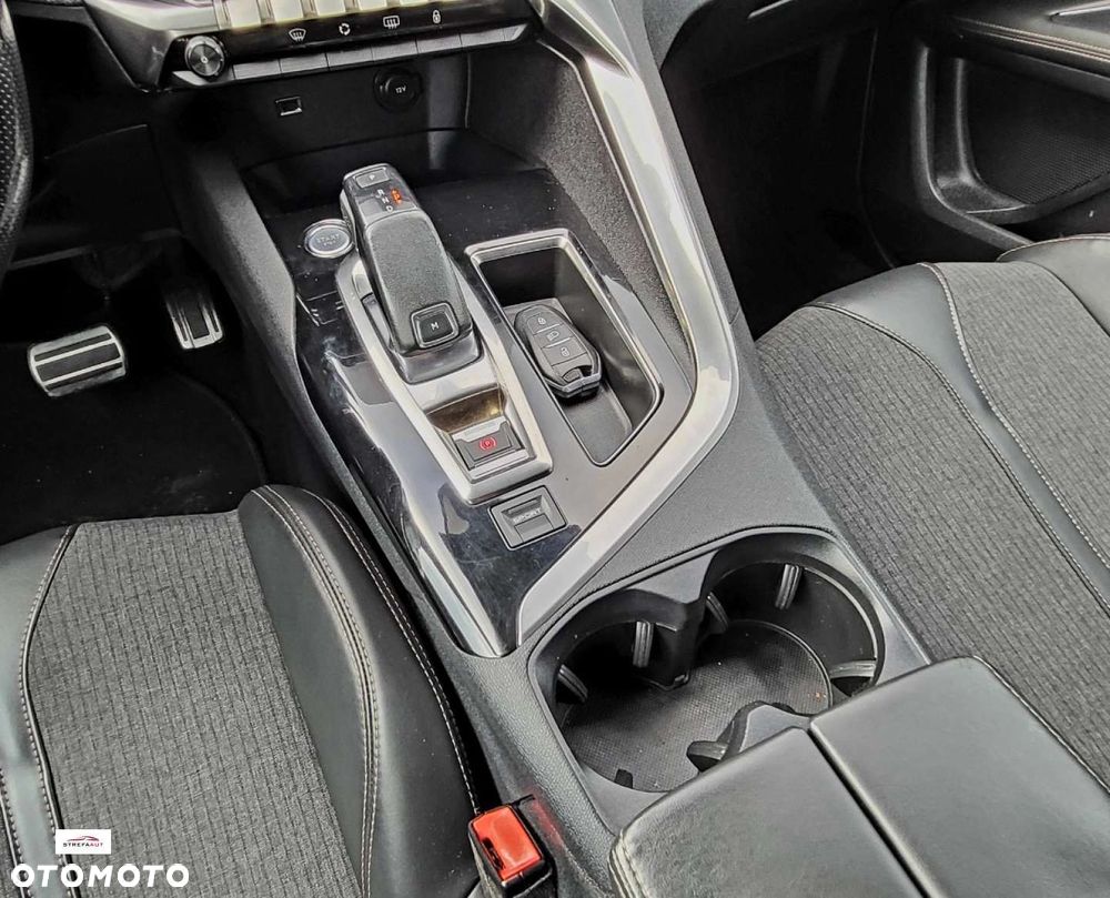 Peugeot 3008 - 18