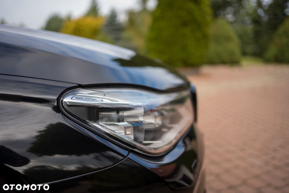BMW Seria 7 740d xDrive - 15