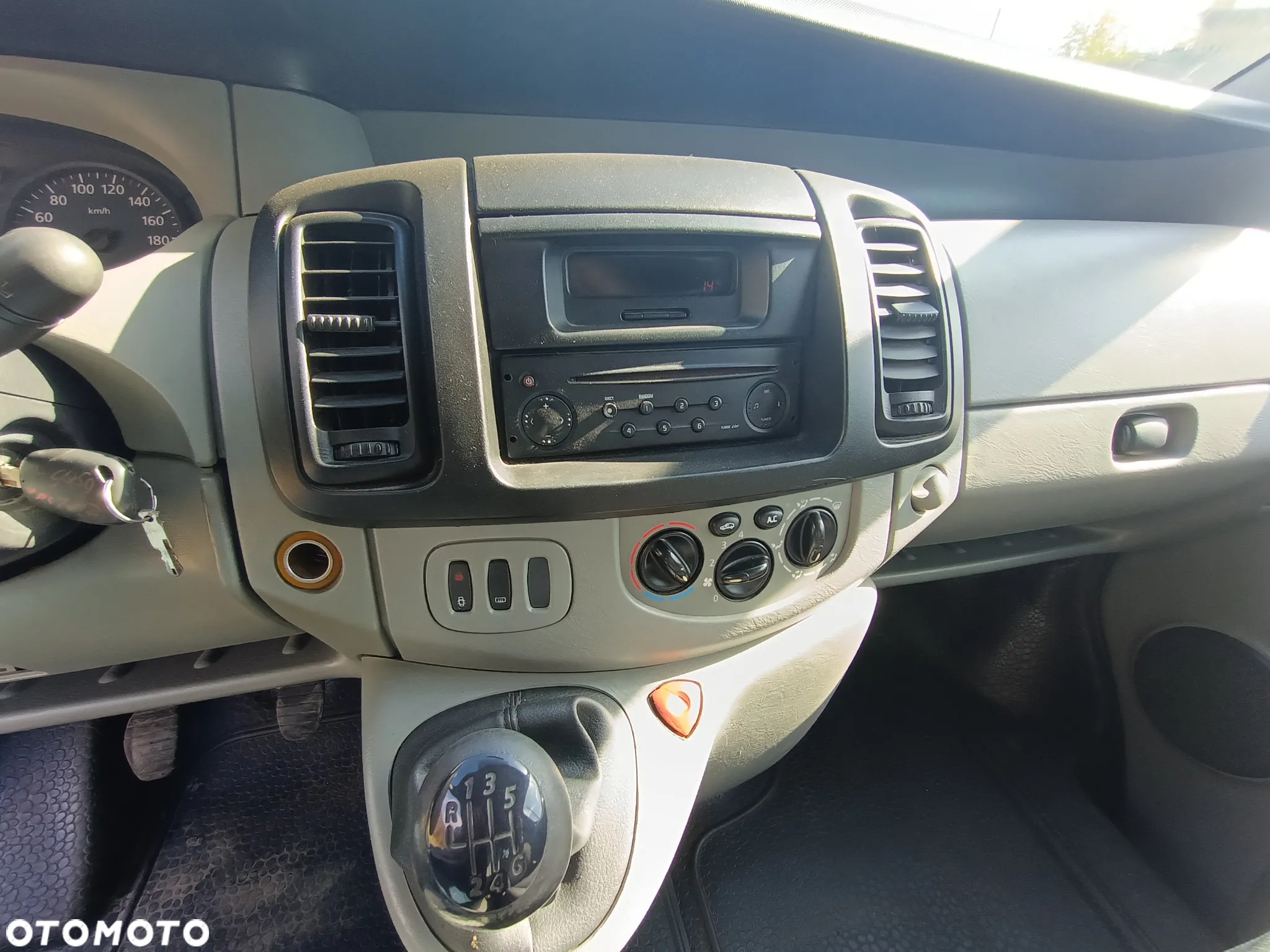 Renault Trafic 2.0 L1H1 - 28