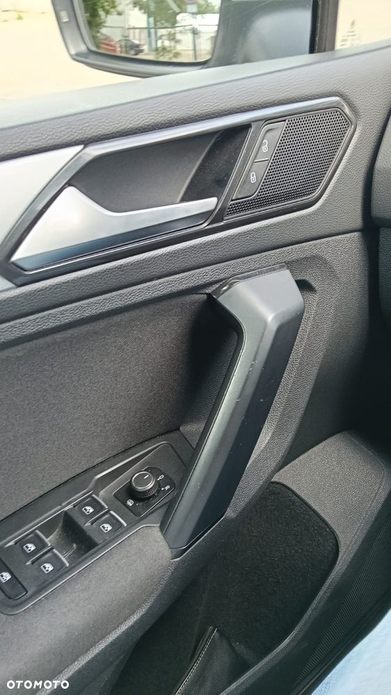 Volkswagen Tiguan - 11