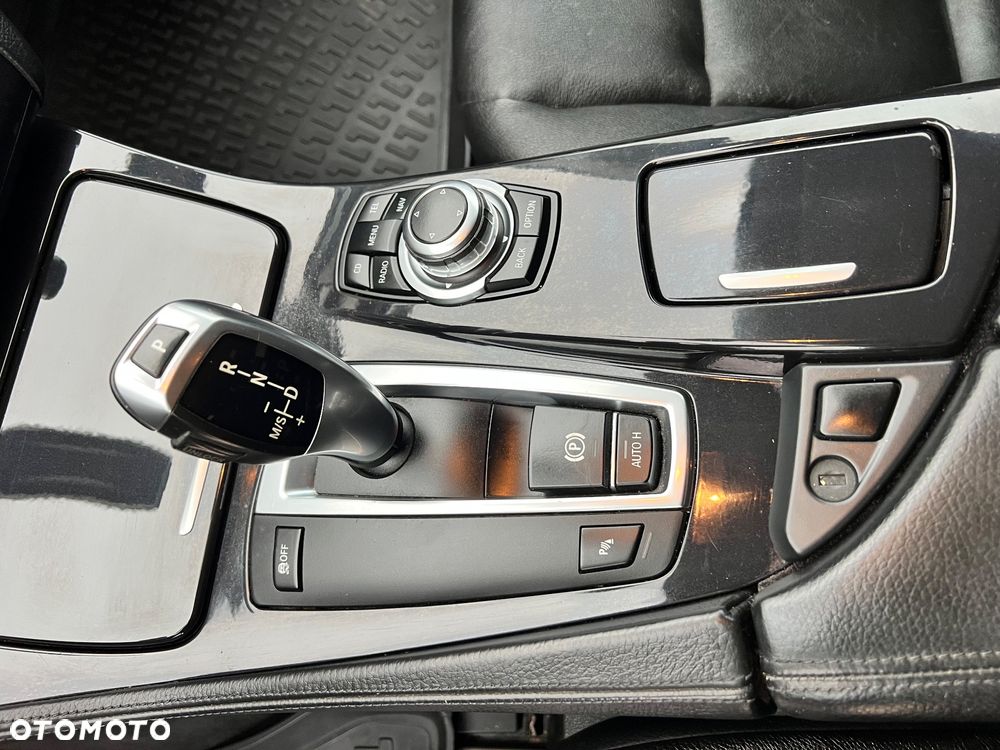 BMW Seria 5 525d - 20