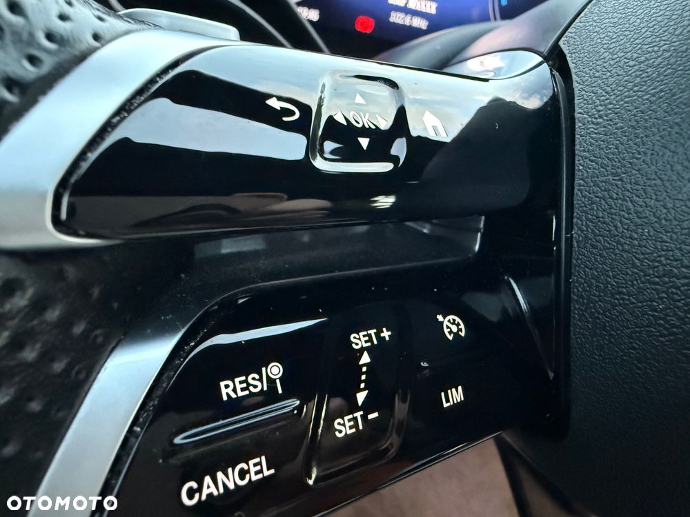 Mercedes-Benz Klasa C 300 e 9G-TRONIC Edition AMG Line - 27
