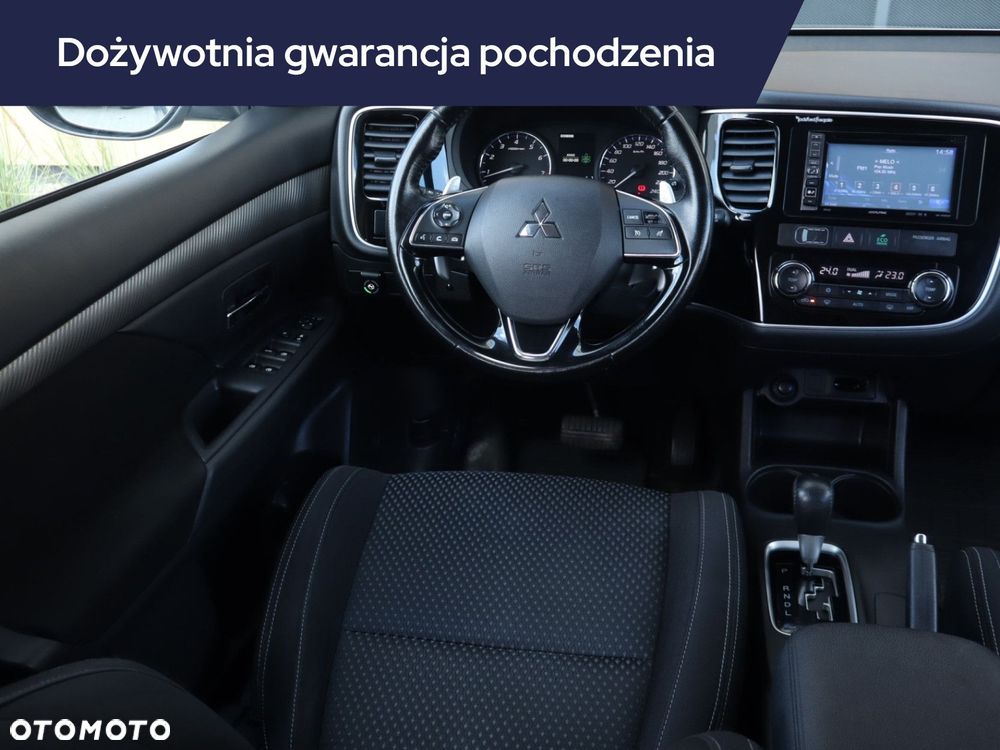Mitsubishi Outlander - 9