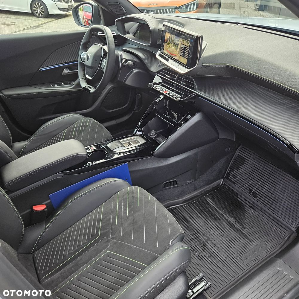 Peugeot 2008 - 9