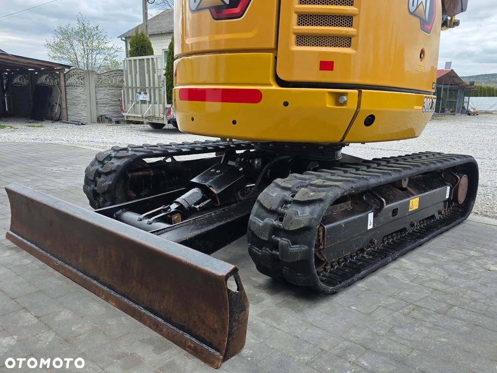 Caterpillar CAT 302.7 D CR mini koparka szybkozłącze 3 łyżki piękna serwisowana 1 wł JCB sprowadzona - 14