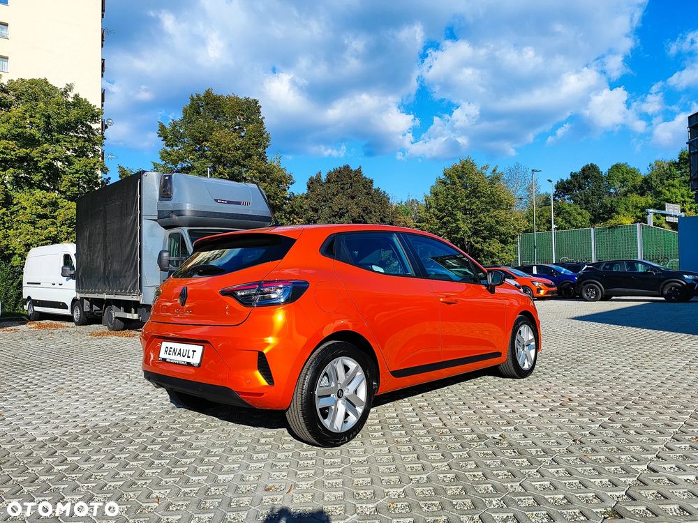 Renault Clio - 7