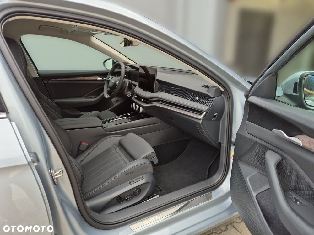 Skoda Superb 2.0 TSI L&K DSG - 17
