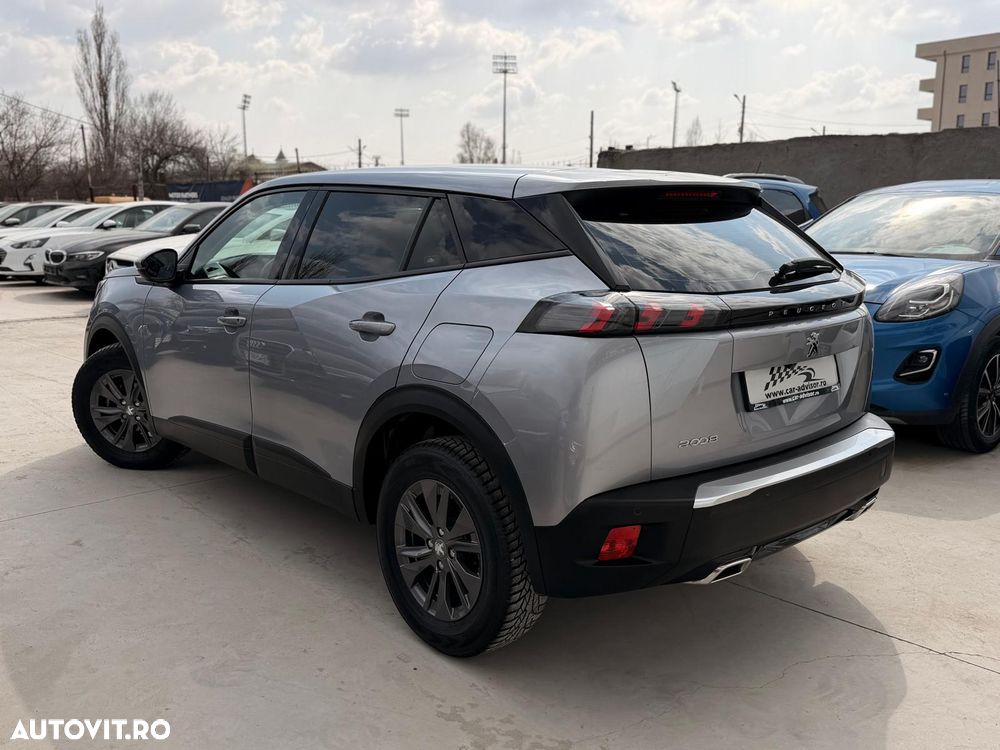 Peugeot 2008 1.2 L PureTech STT EAT8 Allure - 6