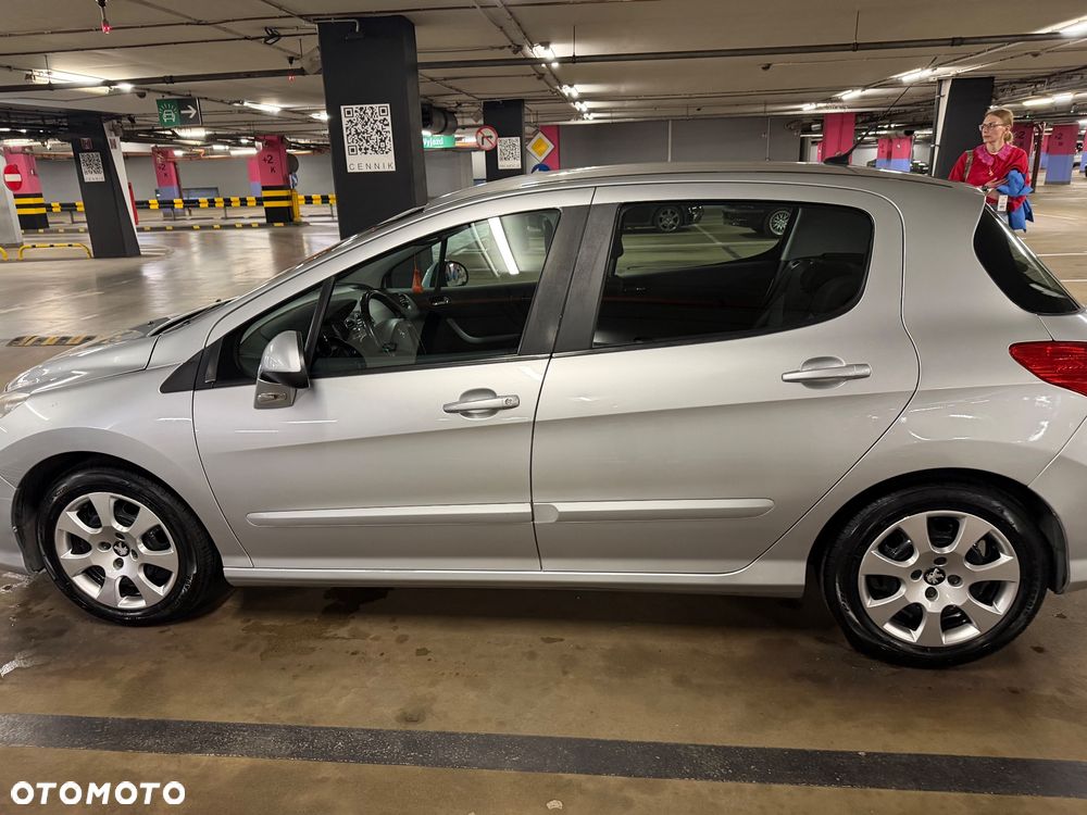 Peugeot 308 - 13
