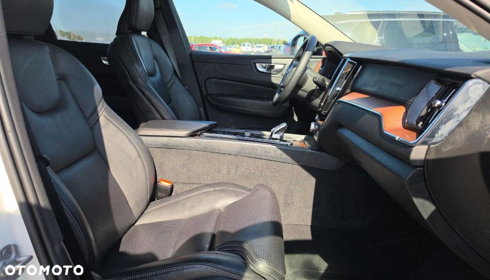 Volvo XC 60 - 10
