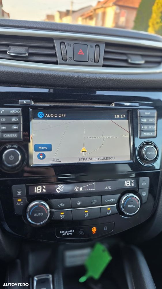 Nissan Qashqai 1.6 DCI ALL-MODE 4x4i PREMIER - 6