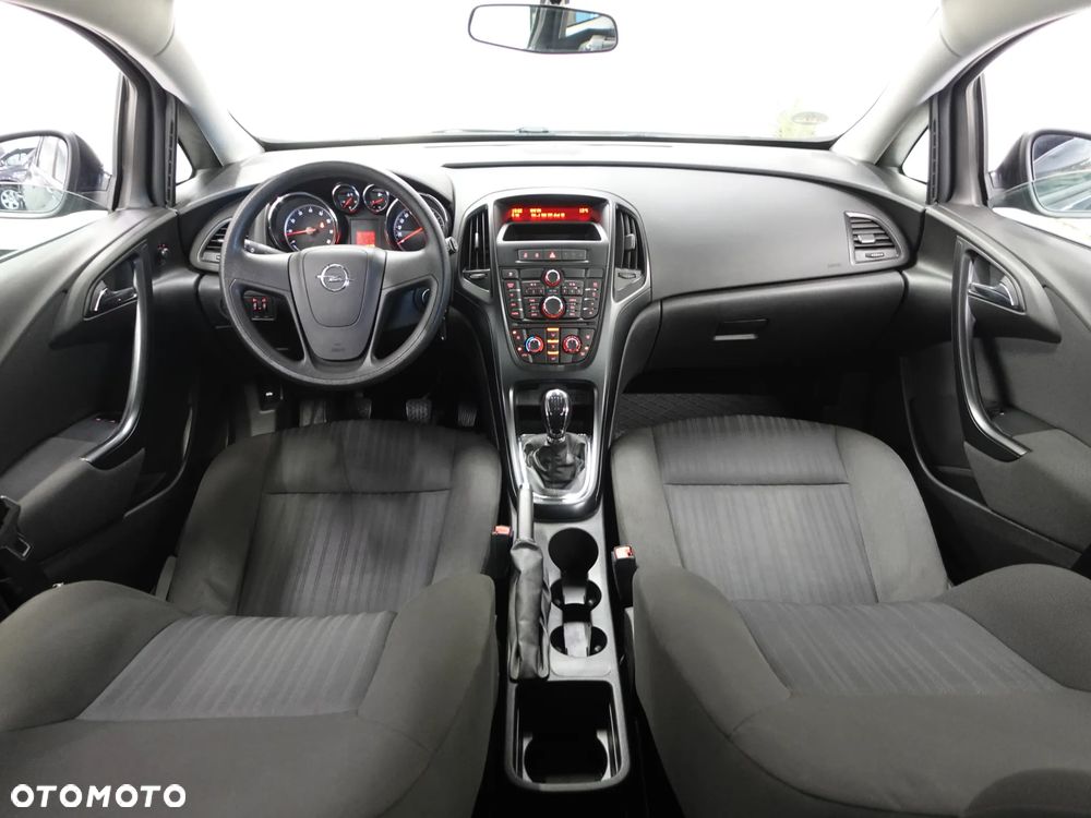 Opel Astra 1.4 ecoFLEX - 27