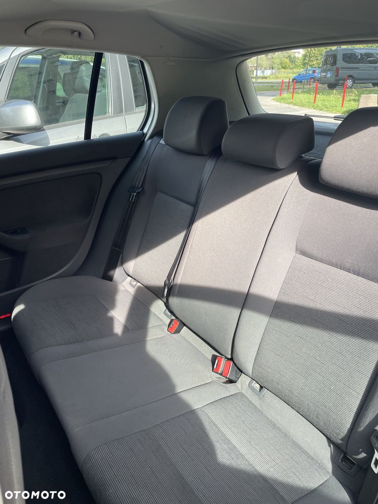 Volkswagen Golf 1.6 Comfortline - 15