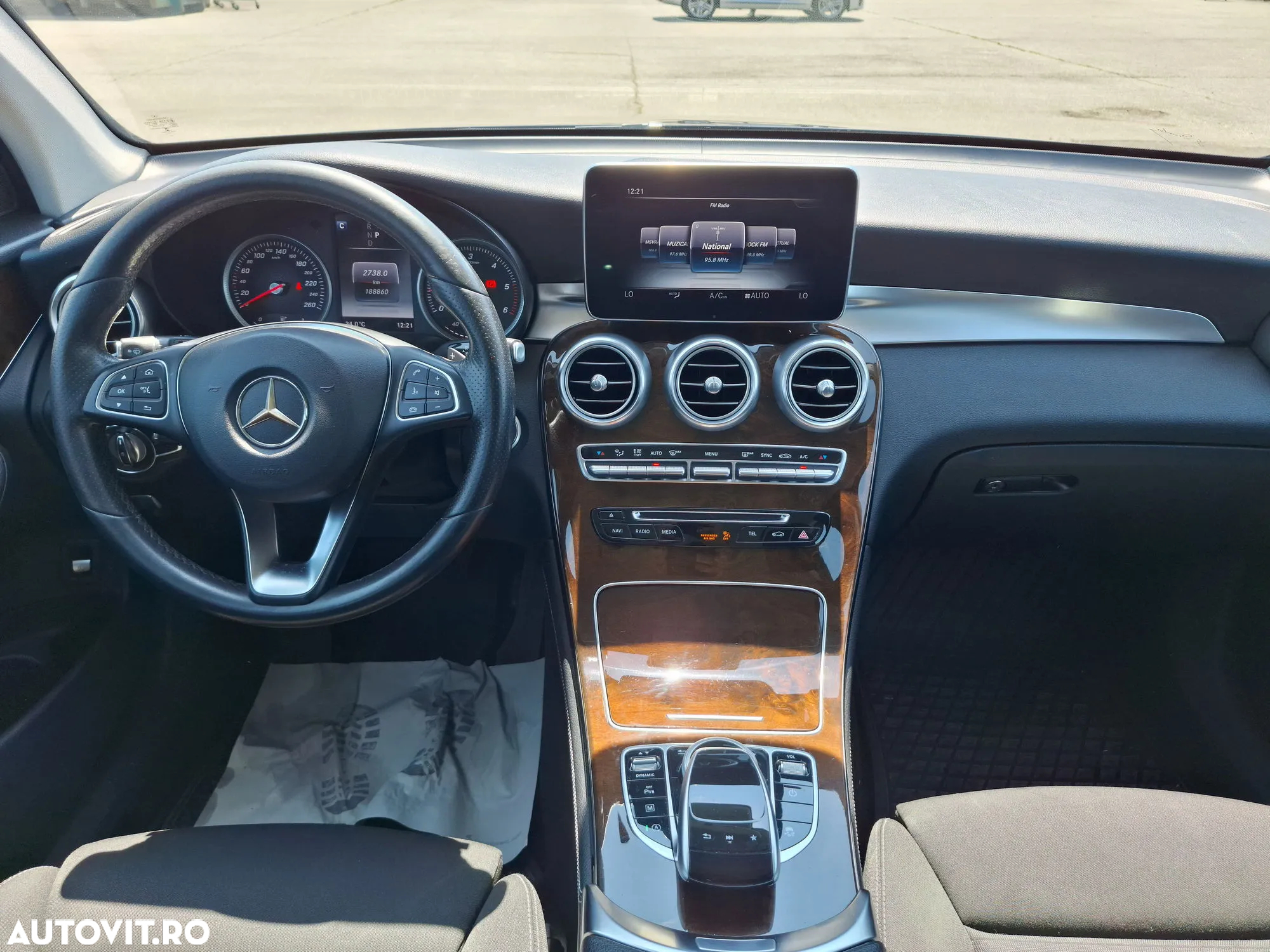 Mercedes-Benz GLC 220 d 4MATIC - 13