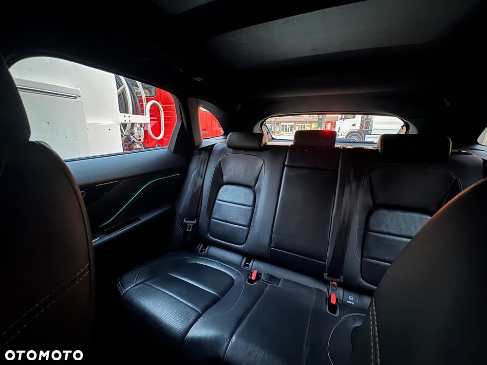 Jaguar F-Pace 2.0 i4D RWD R-Sport - 19
