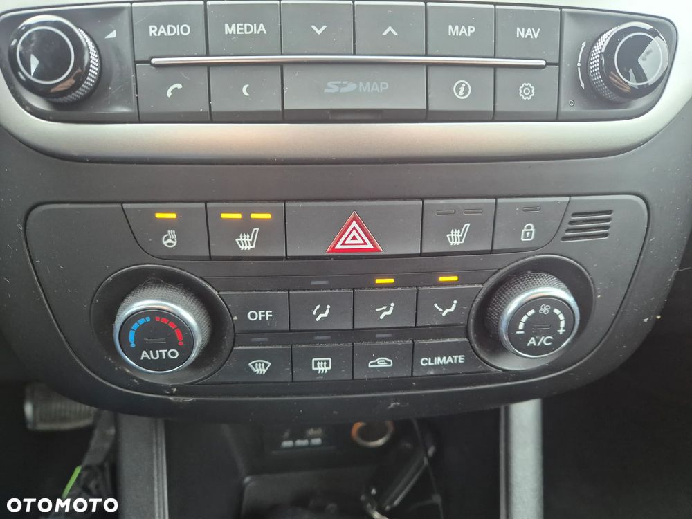 Kia Venga 1.6 CVVT Automatik Platinum Edition - 13