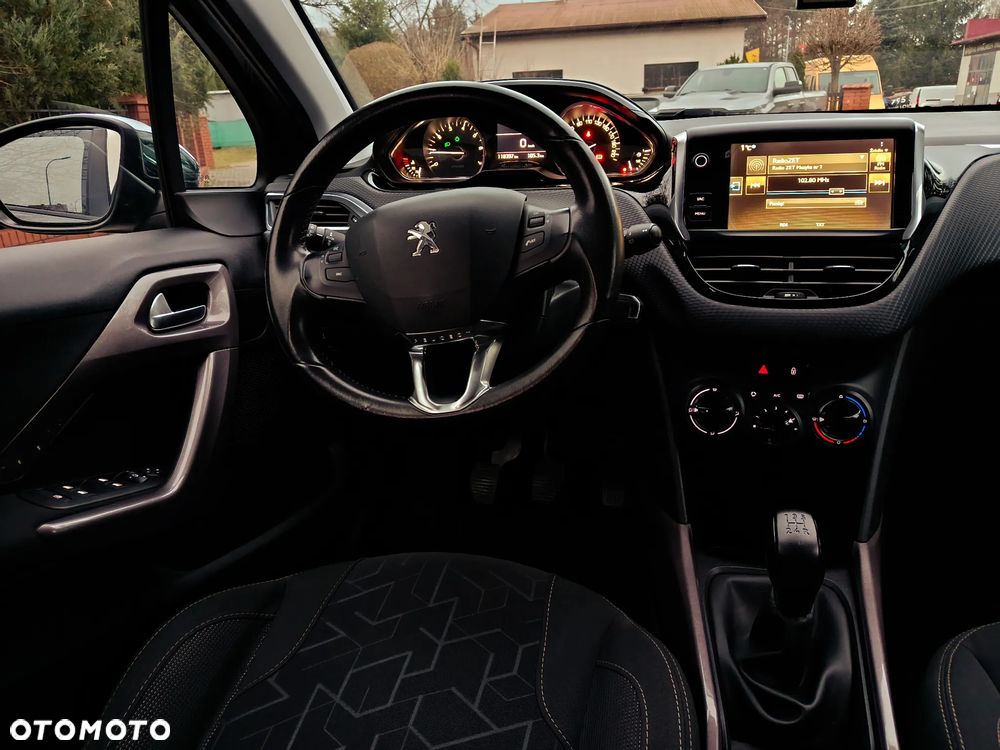 Peugeot 2008 PureTech 110 Stop&Start Style - 13