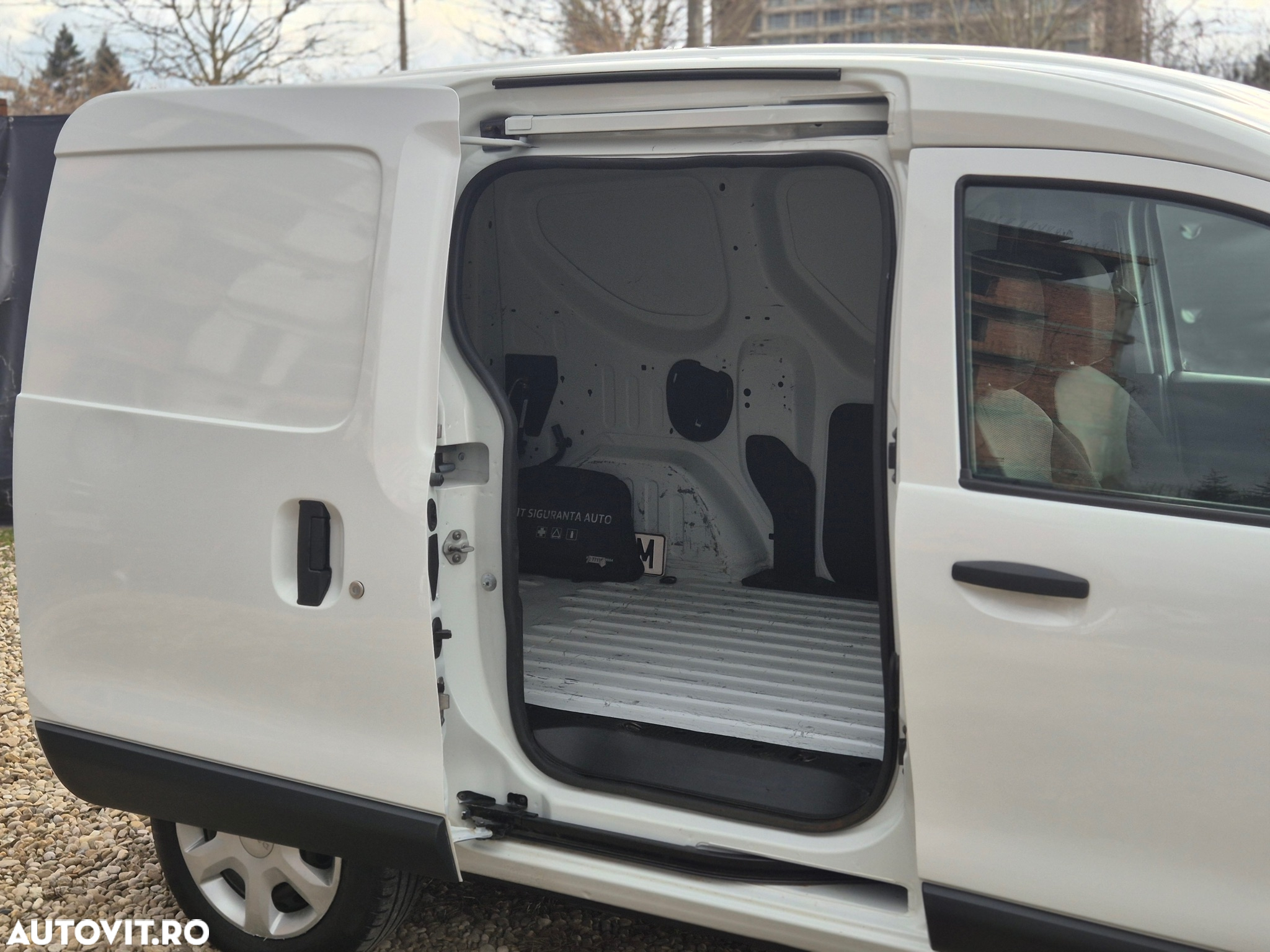 Dacia Dokker - 16