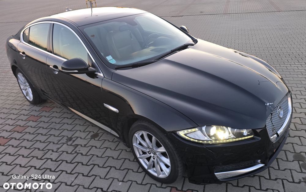Jaguar XF 2.2 - 16