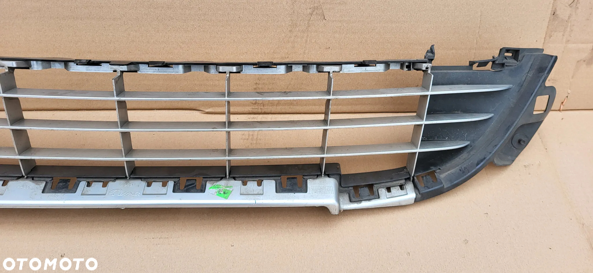 KRATKA ZDERZAKA PRZOD PEUGEOT 207 CC LIFT - 3
