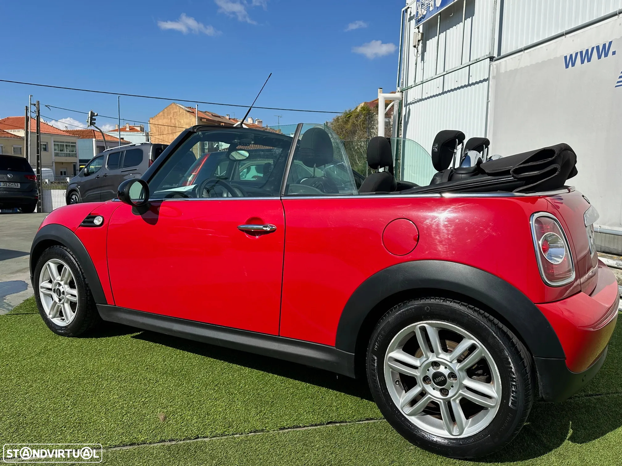 MINI Cabrio Cooper D - 2