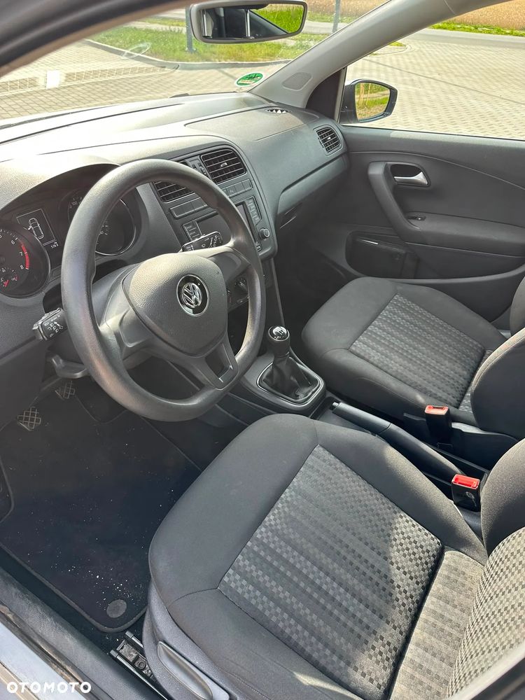 Volkswagen Polo - 8