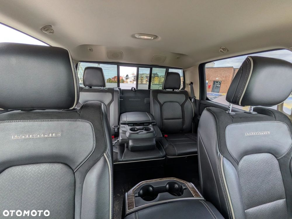 RAM 1500 5.7 Crew Cab Laramie - 14