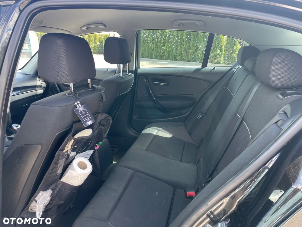 BMW Seria 1 118d - 10