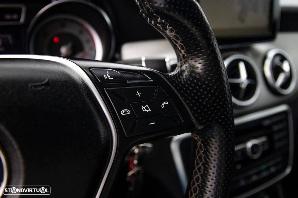 Mercedes-Benz CLA 220 CDI Urban Aut. - 9