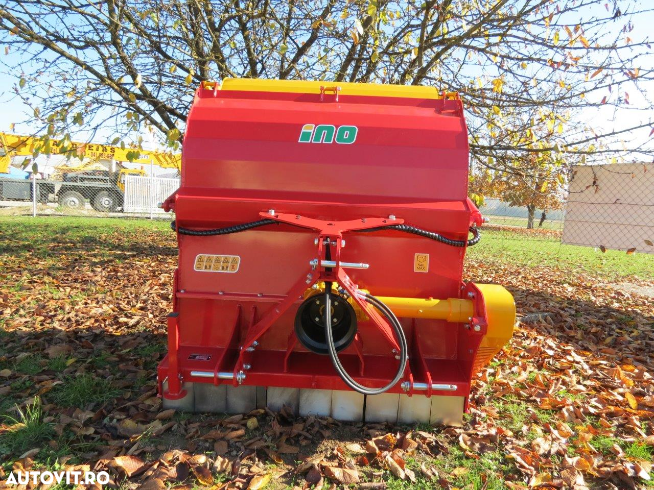 Tocătoare resturi vegetale cu colector INO model BOXER 160 - 10