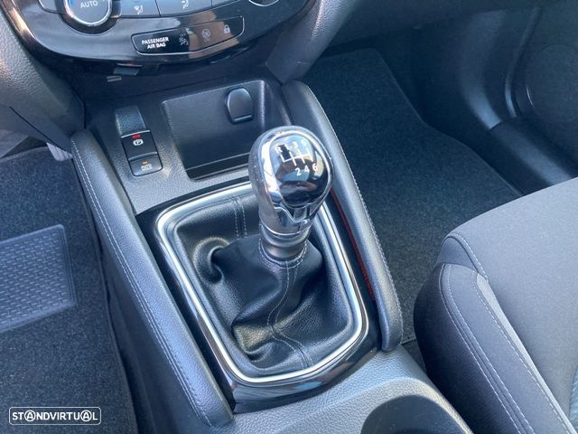 Nissan Qashqai 1.5 dCi N-Connecta - 30