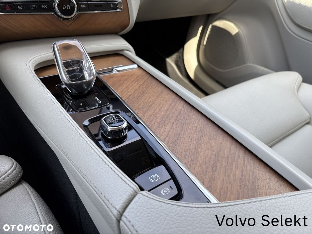 Volvo XC 90 - 14