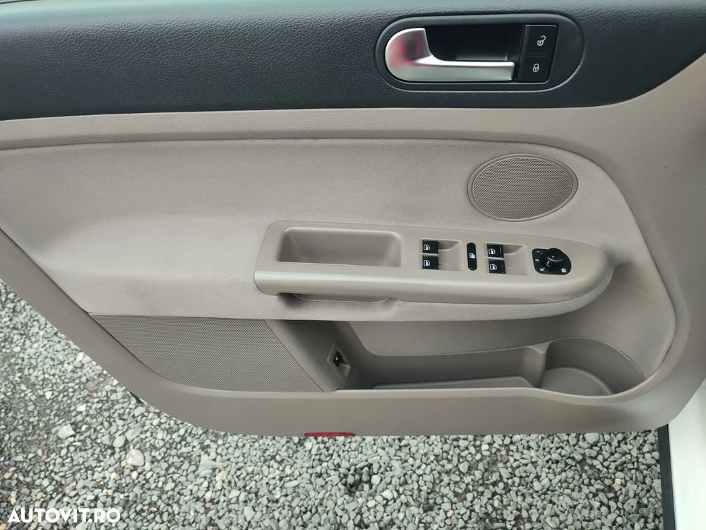 Volkswagen Golf Plus 1.6 TDI DPF Trendline - 10