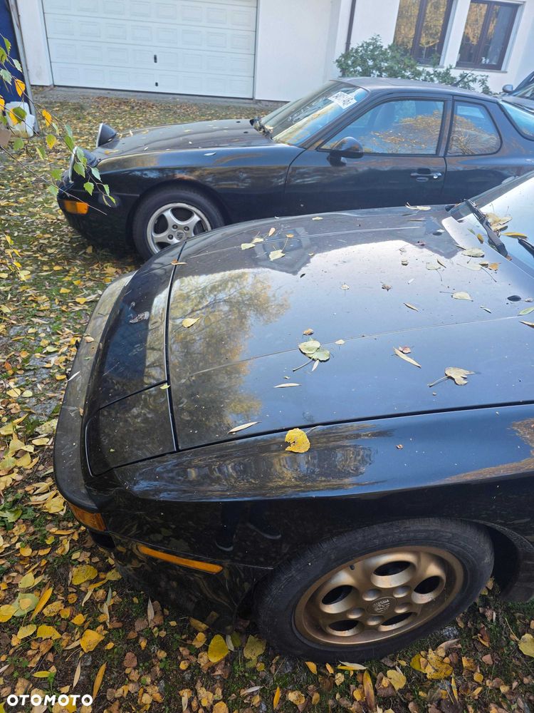 Porsche 944 - 8