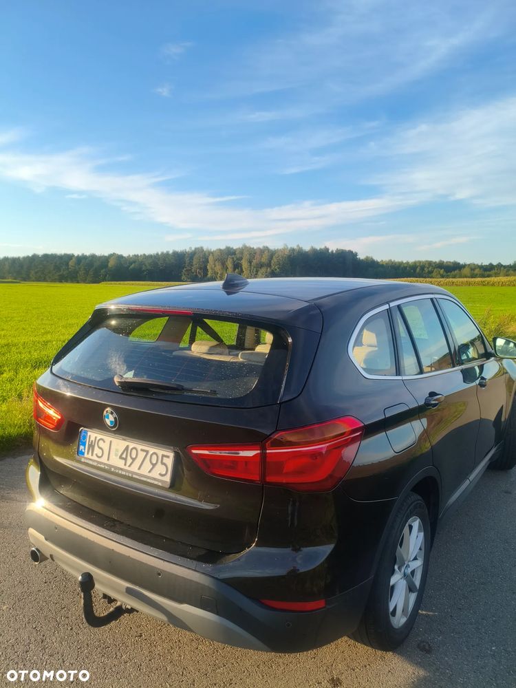 BMW X1 sDrive18d Sport Line - 12