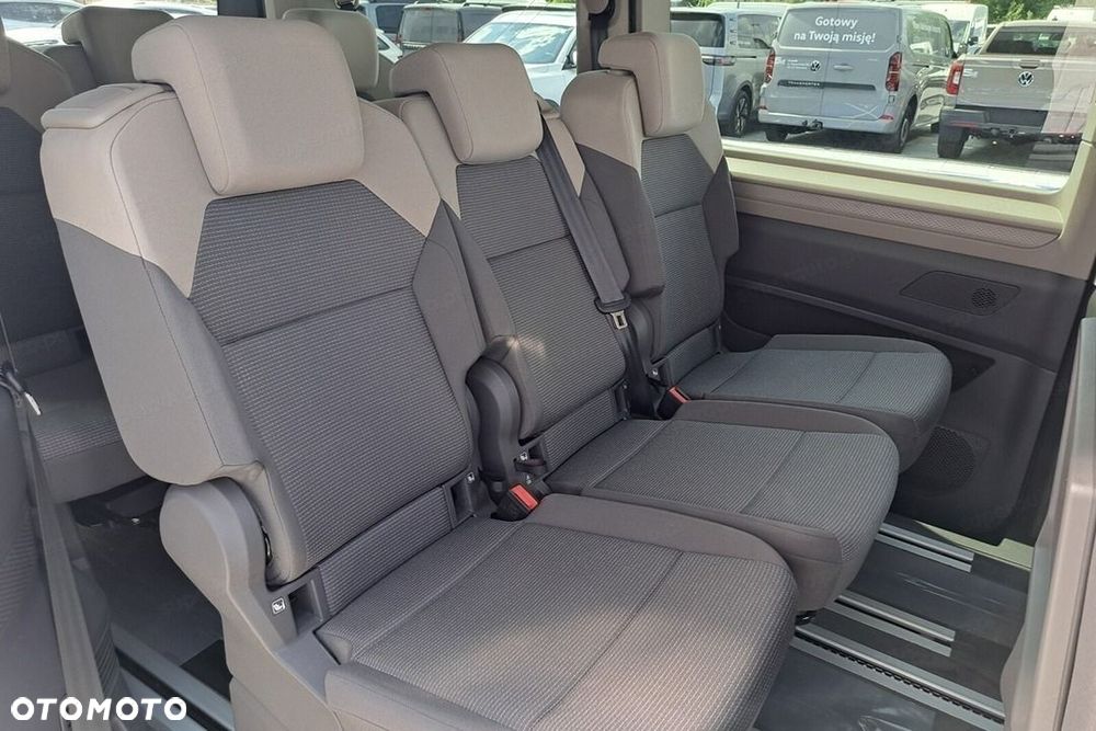 Volkswagen Multivan - 12