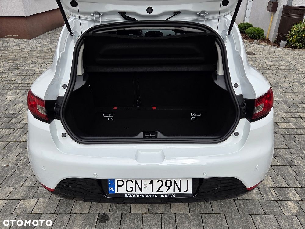 Renault Clio 1.2 16V Life EU6 - 12
