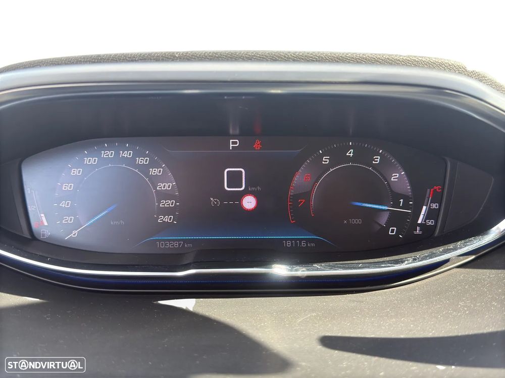 Peugeot 3008 PureTech 130 Stop & Start GPF EAT8 Active - 8