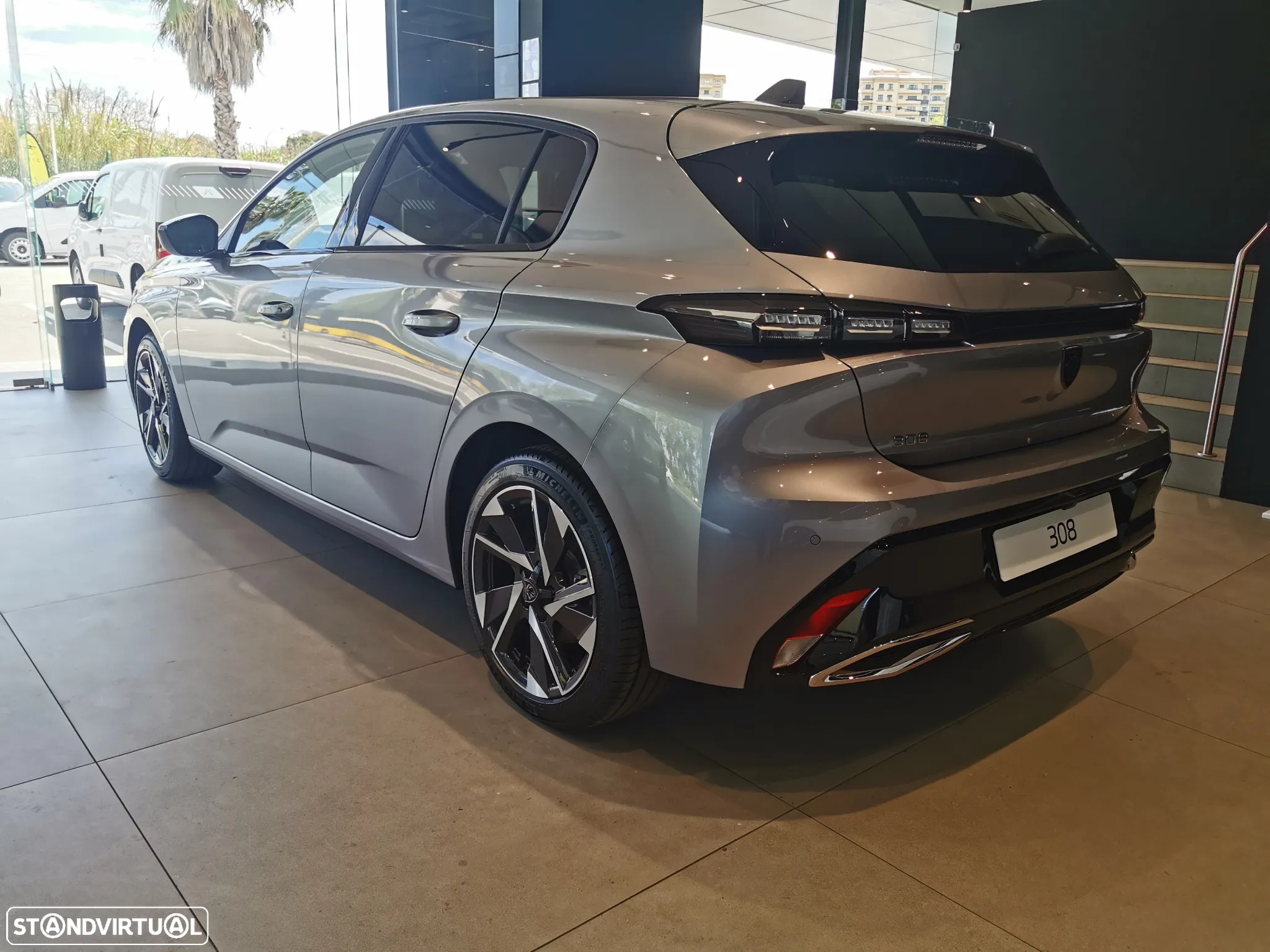 Peugeot 308 1.2 PureTech Allure - 8