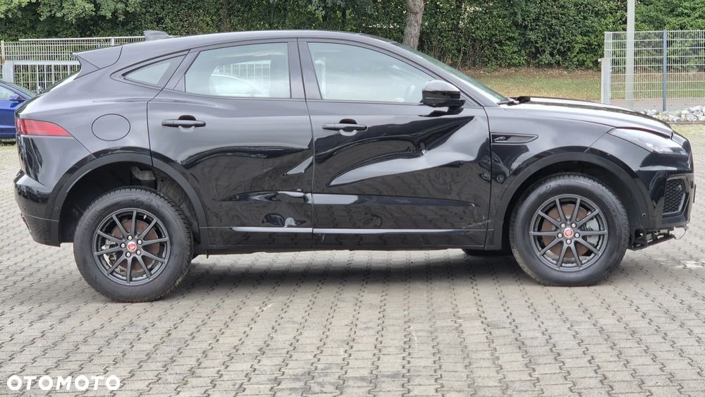 Jaguar E-Pace - 9