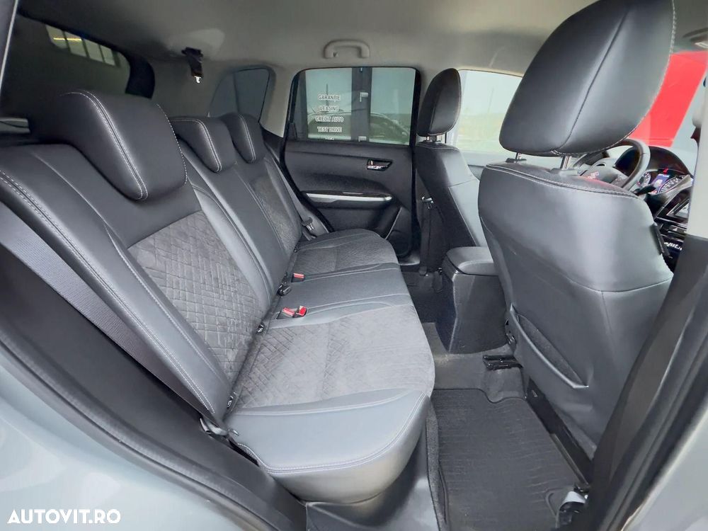 Suzuki Vitara 1.4 Boosterjet MHEV Passion - 19